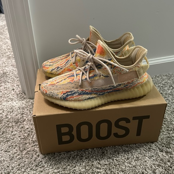 Yeezy Boost 350 V2
